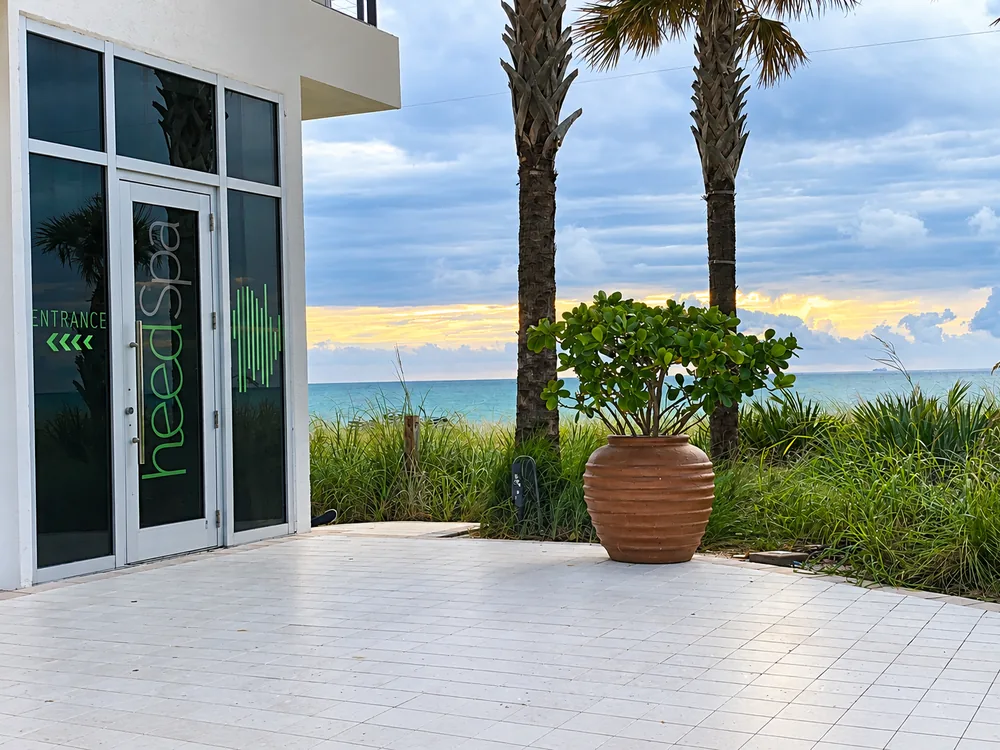 Entrance of HEED Spa, Hallandale Beach