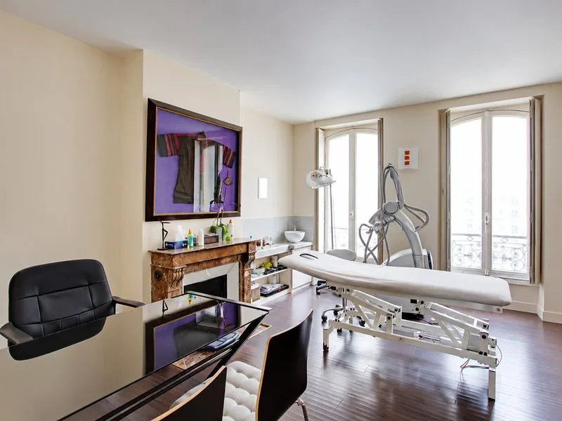 Body-technology room of the practice in Neuilly-sur-Seine, Paris